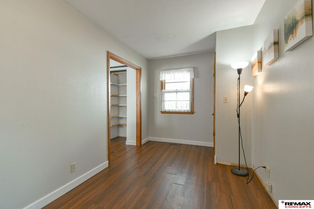 4221 N 11 Street, Lincoln, NE 68521