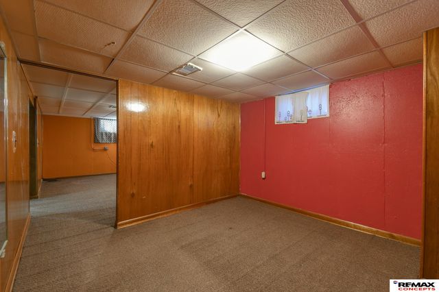 4221 N 11 Street, Lincoln, NE 68521