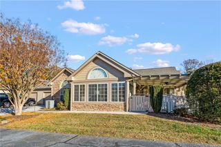 4332 Grassy Moss Drive, Greensboro, NC 27409
