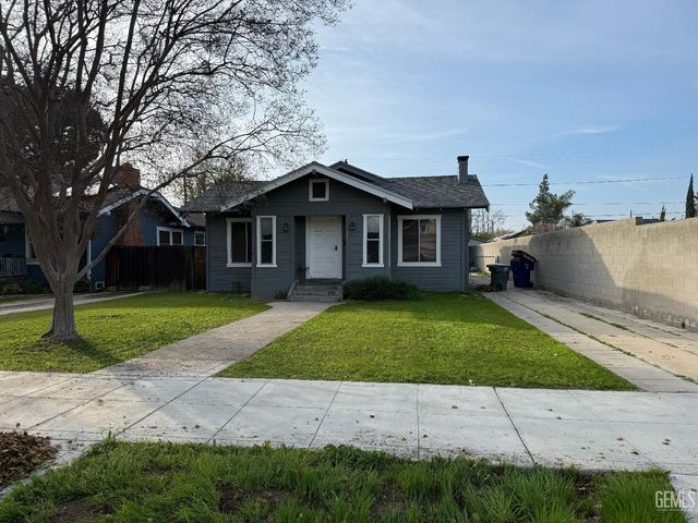 421 Holtby Road, Bakersfield, CA 93304