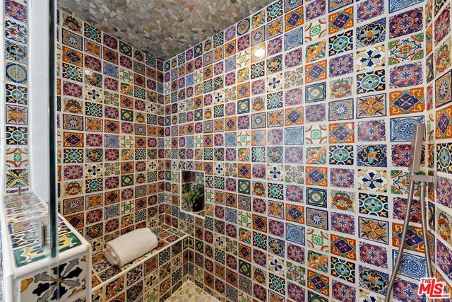 231 Loma Metisse Road, Malibu, CA 90265