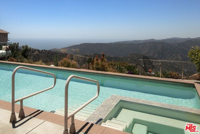 231 Loma Metisse Road, Malibu, CA 90265