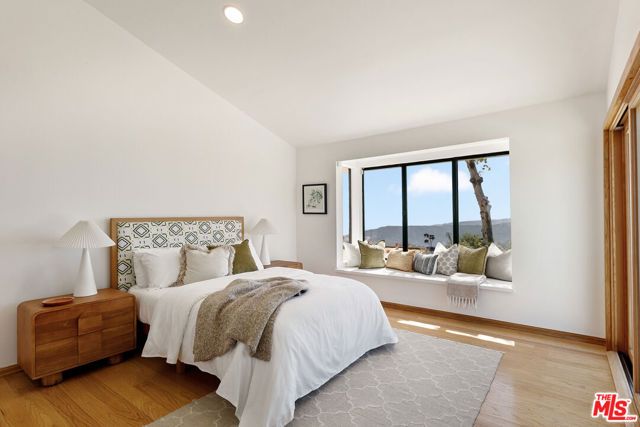 231 Loma Metisse Road, Malibu, CA 90265