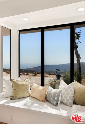 231 Loma Metisse Road, Malibu, CA 90265