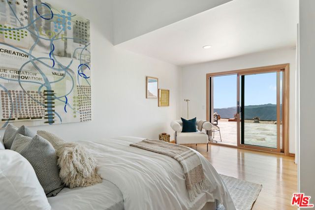 231 Loma Metisse Road, Malibu, CA 90265
