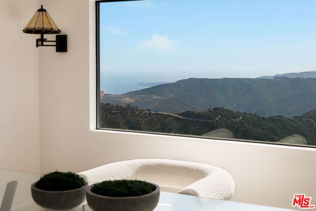 231 Loma Metisse Road, Malibu, CA 90265