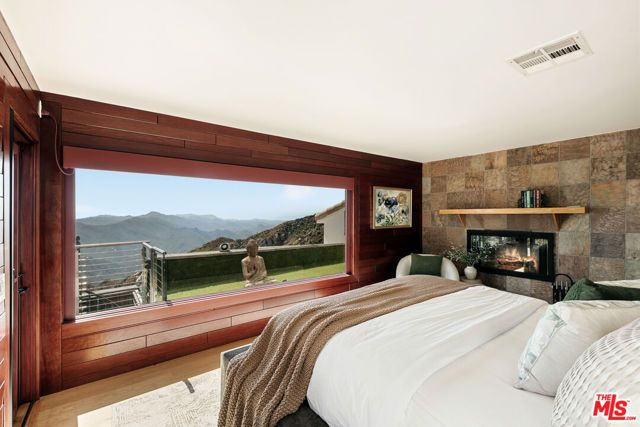231 Loma Metisse Road, Malibu, CA 90265