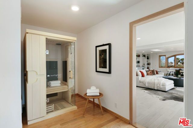 231 Loma Metisse Road, Malibu, CA 90265