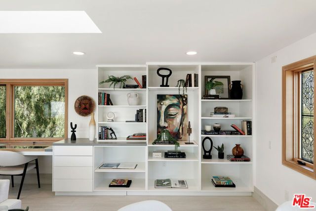 231 Loma Metisse Road, Malibu, CA 90265