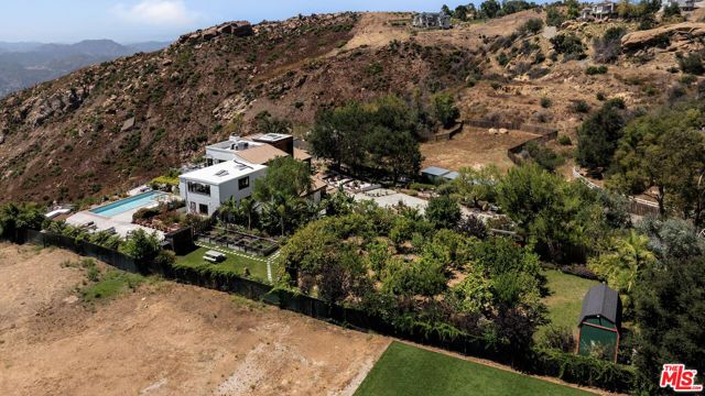 231 Loma Metisse Road, Malibu, CA 90265