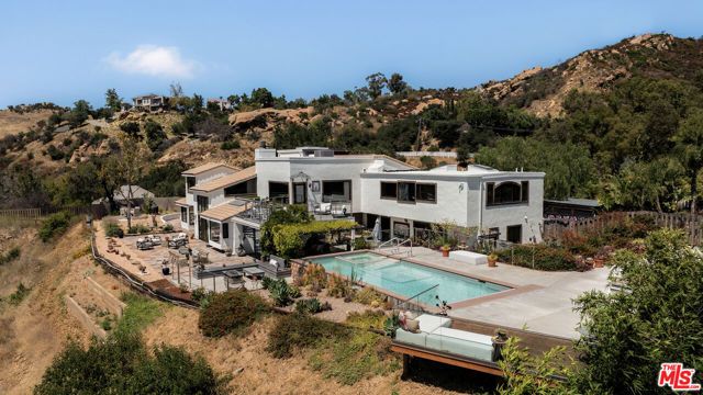 231 Loma Metisse Road, Malibu, CA 90265