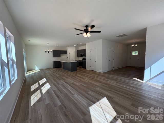1000 Dale Avenue, Charlotte, NC 28216