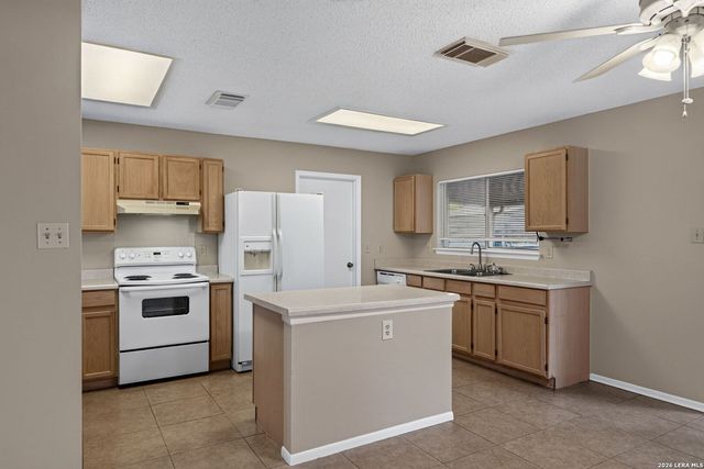 916 ABERCORN, Schertz, TX 78154