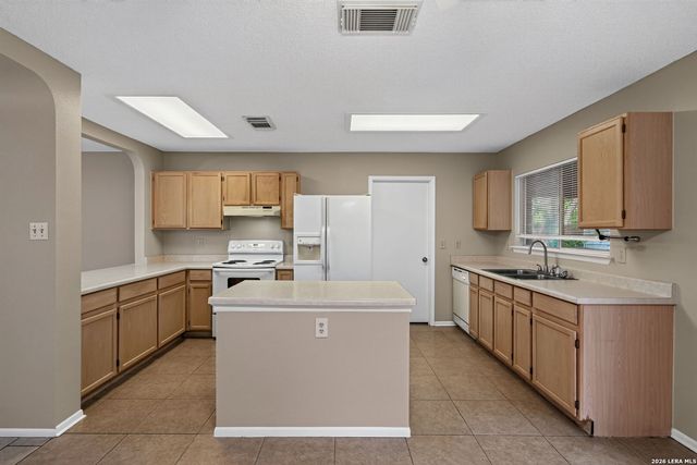 916 ABERCORN, Schertz, TX 78154