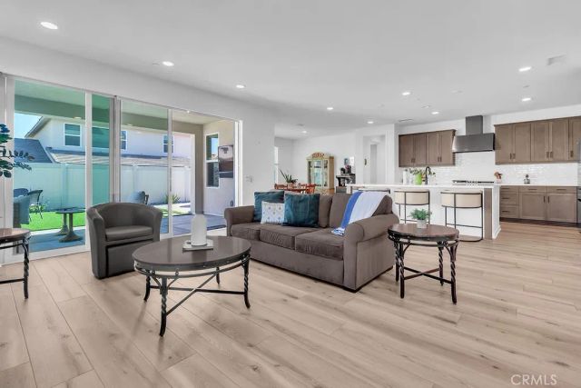 18100 Tableau, Saugus, CA 91350