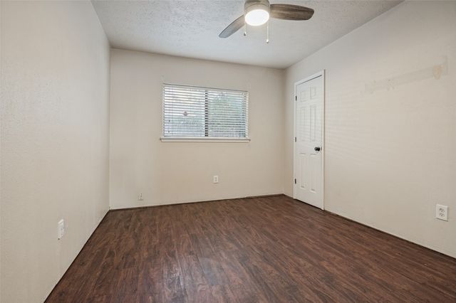 2307 Busch Drive, Arlington, TX 76014