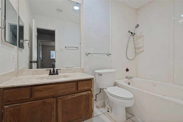 2307 Busch Drive, Arlington, TX 76014