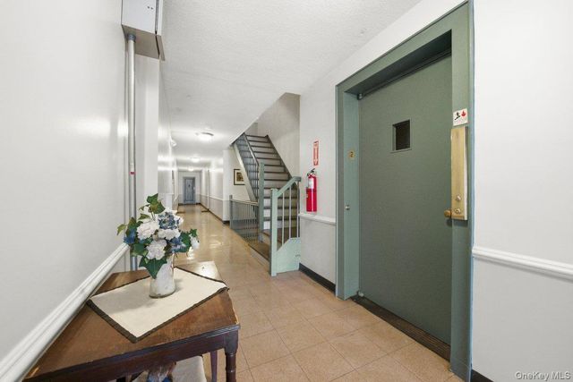 781 Palmer Road 2D, Bronxville, NY 10708