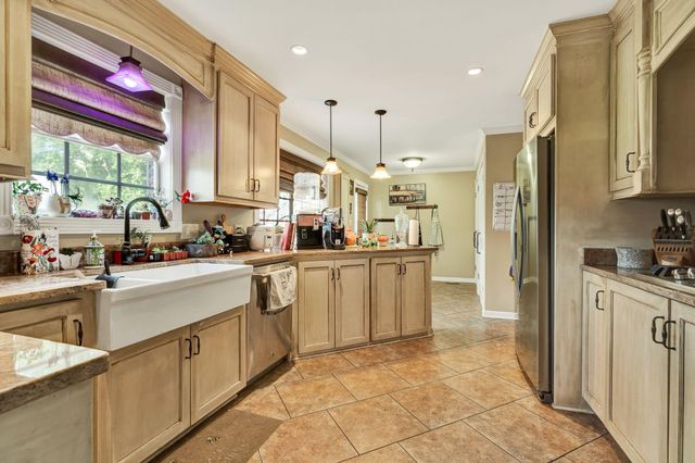 3820 NE Charleston Drive, NE, Cleveland, TN 37312
