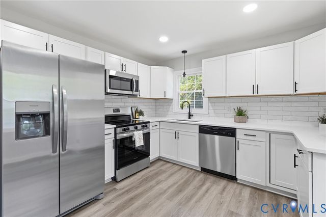 1719 Woodyshade Cir, Chesterfield, VA 23235