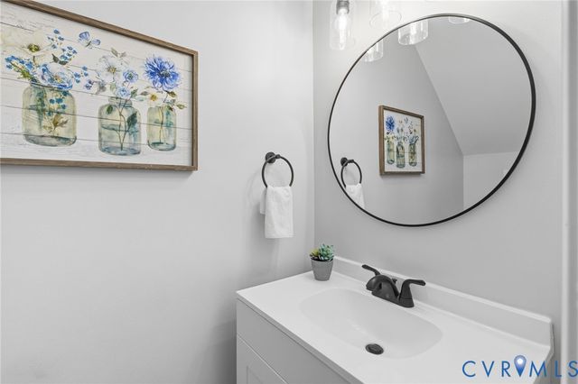 1719 Woodyshade Cir, Chesterfield, VA 23235