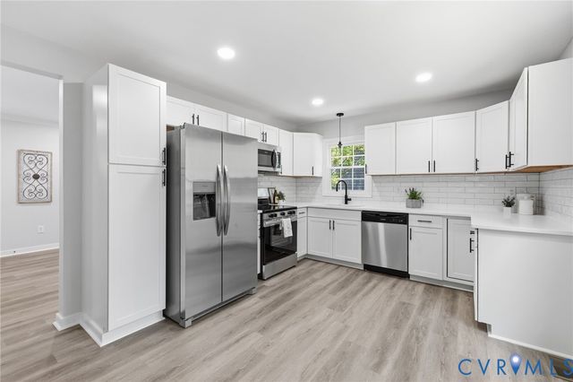1719 Woodyshade Cir, Chesterfield, VA 23235