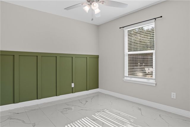 2165 Spring Park Dr, Ingleside, TX 78362