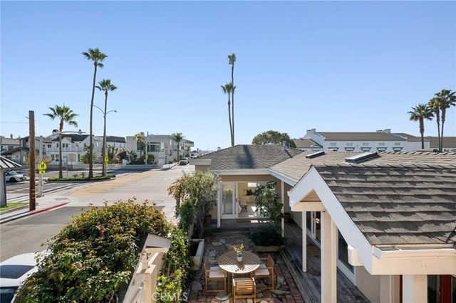 1300 W Balboa Boulevard, Newport Beach, CA 92661