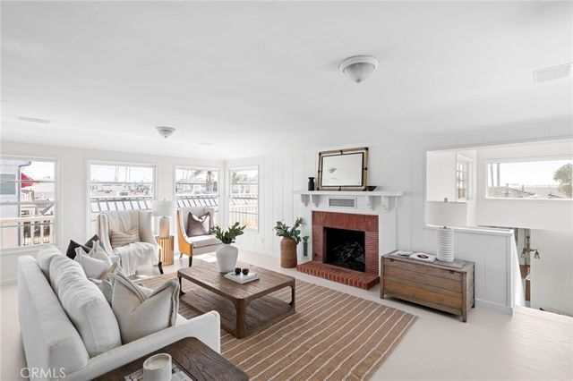 1300 W Balboa Boulevard, Newport Beach, CA 92661