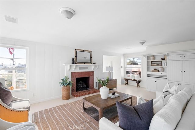 1300 W Balboa Boulevard, Newport Beach, CA 92661