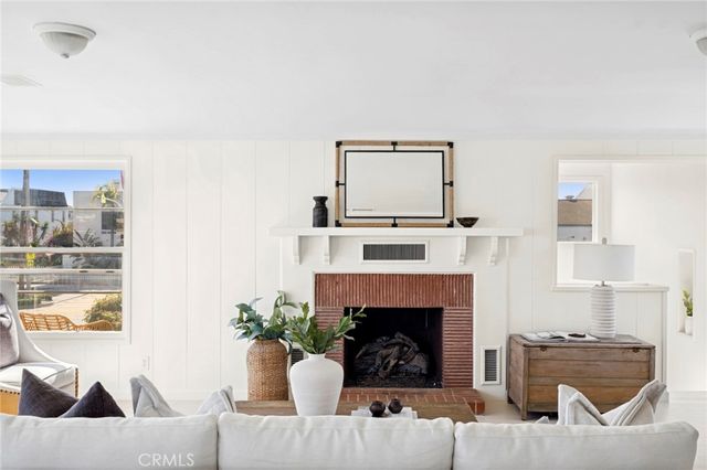 1300 W Balboa Boulevard, Newport Beach, CA 92661