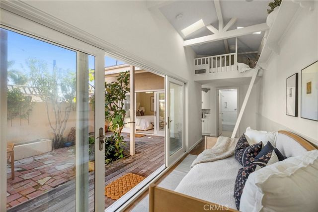 1300 W Balboa Boulevard, Newport Beach, CA 92661