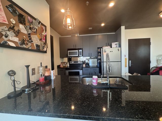 1920 Adelicia St Apt 301, Nashville, TN 37212