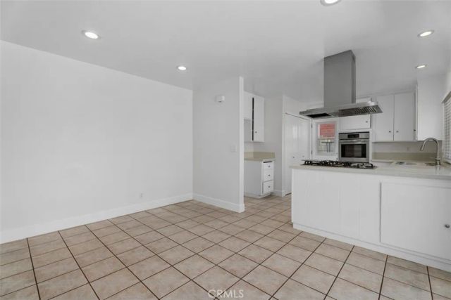 4161 E Riverdale, Anaheim, CA 92807
