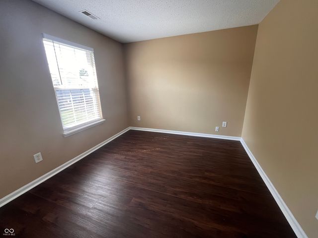 7212 Parklake Place, Indianapolis, IN 46217