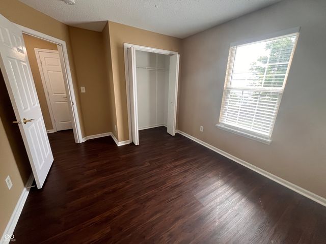 7212 Parklake Place, Indianapolis, IN 46217