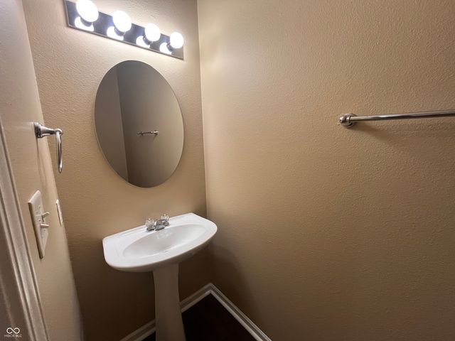 7212 Parklake Place, Indianapolis, IN 46217