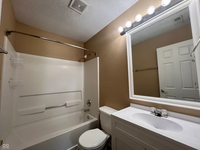 7212 Parklake Place, Indianapolis, IN 46217