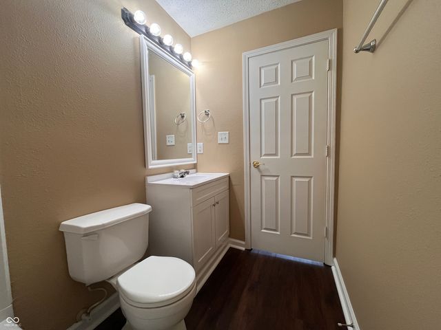 7212 Parklake Place, Indianapolis, IN 46217