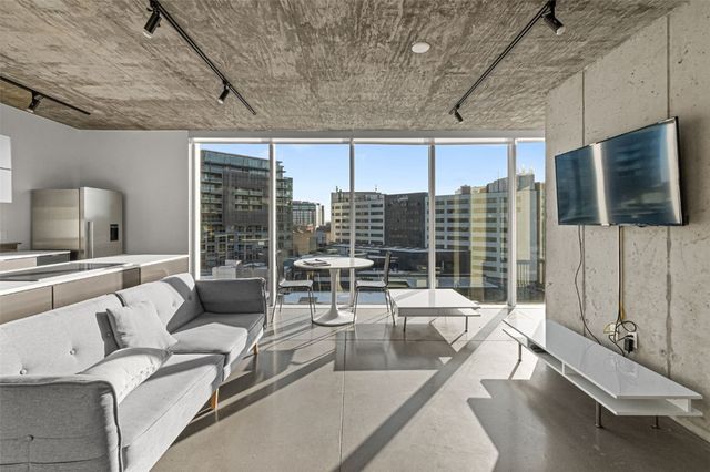 201 E Washington Street 601, Iowa City, IA 52240