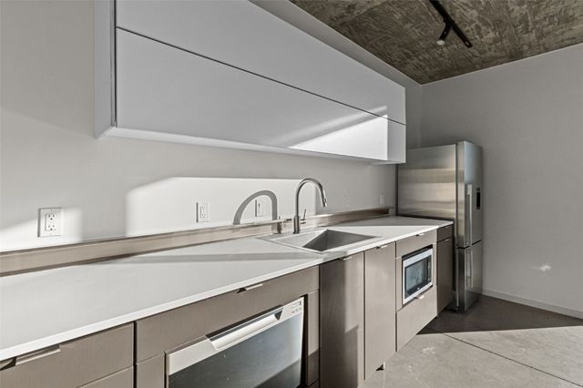 201 E Washington Street 601, Iowa City, IA 52240