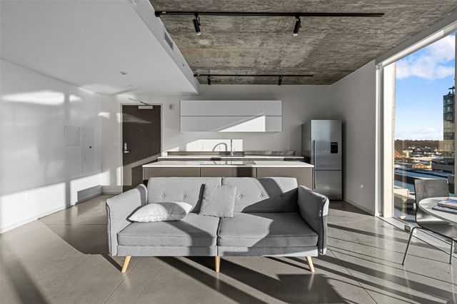 201 E Washington Street 601, Iowa City, IA 52240