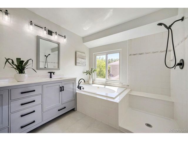 529 Whitetail Cir, Lafayette, CO 80026