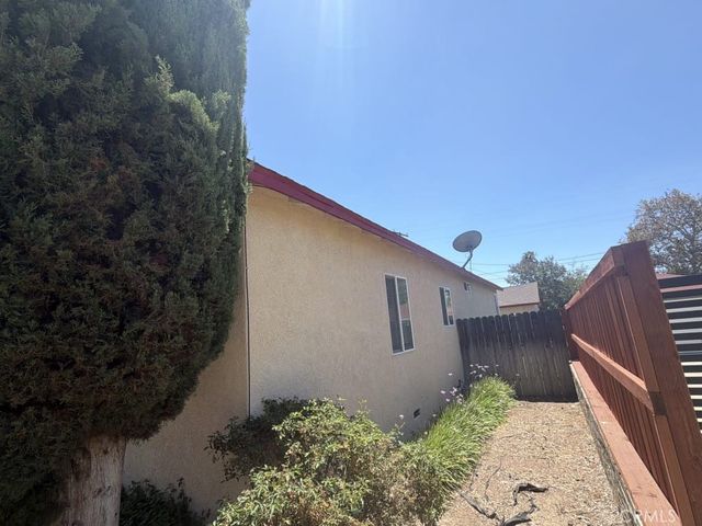 829 W Berkeley Court, Ontario, CA 91762