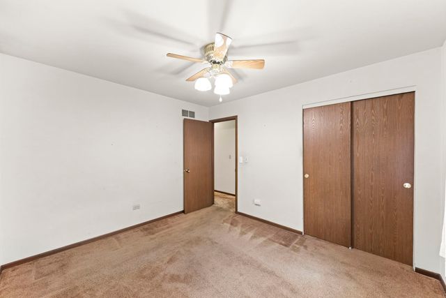 1406 Kaskaskia Avenue, Elgin, IL 60123