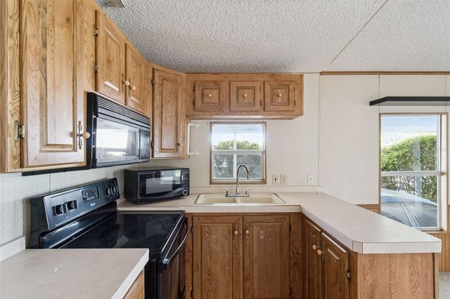 50989 HIGHWAY 27 21, Davenport, FL 33897