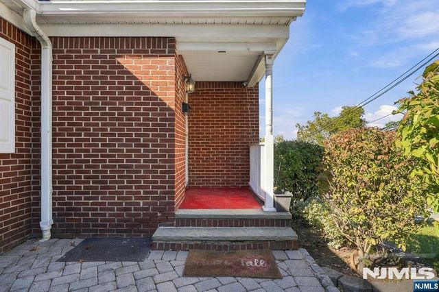 598 Elm Avenue, Ridgefield, NJ 07657