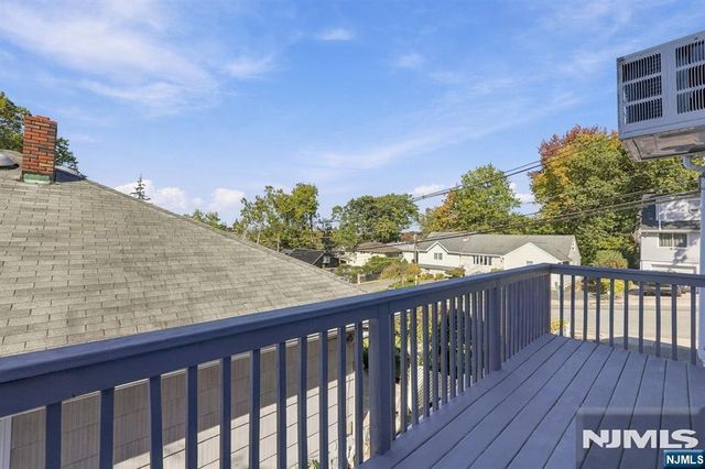 598 Elm Avenue, Ridgefield, NJ 07657