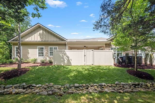 2535 Bridgeway St, Murfreesboro, TN 37128