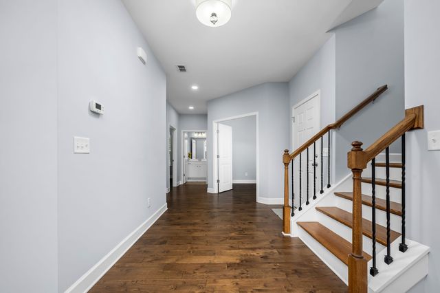 2535 Bridgeway St, Murfreesboro, TN 37128